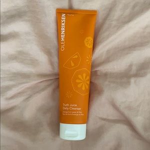 Ole Henrikson cleanser